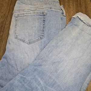 Torrid sz. 18 cropped boyfriend distressed jeans